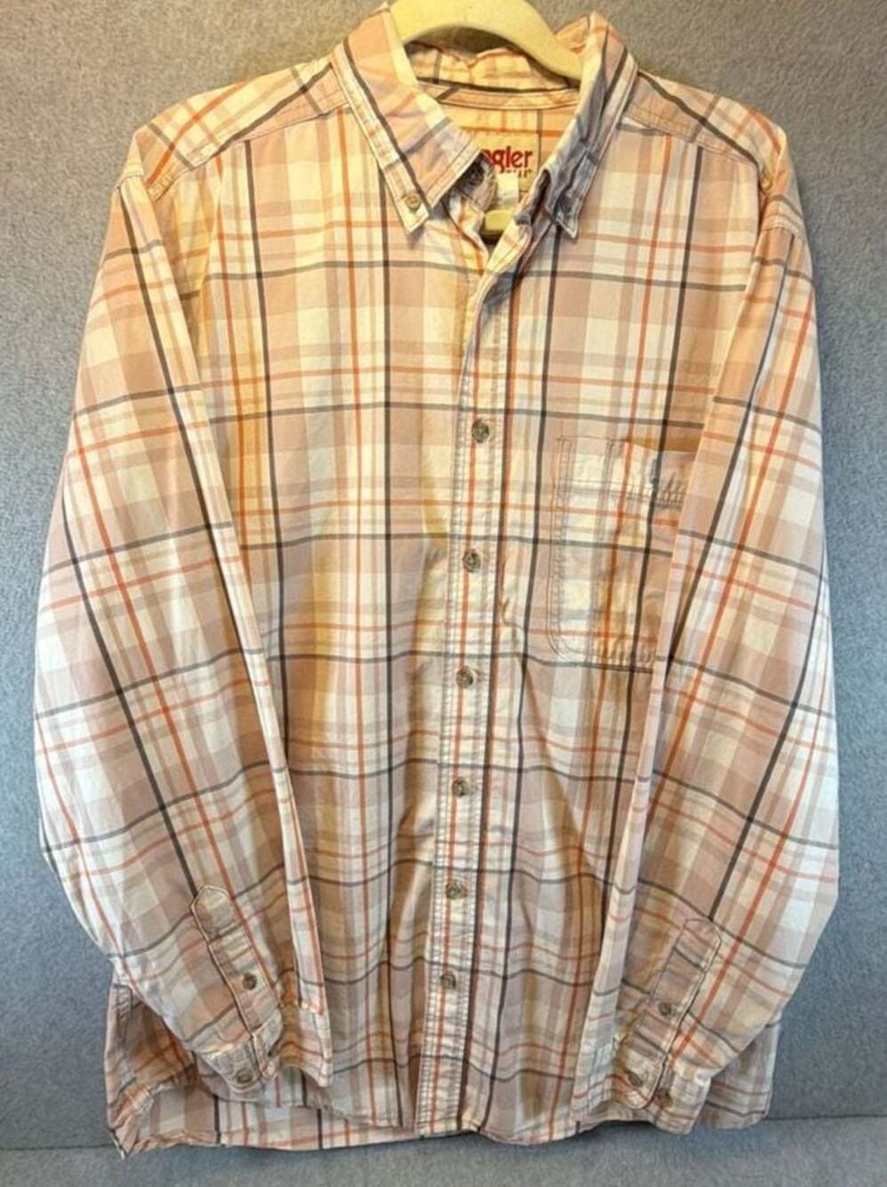 Wrangler Men's Long Sleeve Button-Down Plaid Casual Shirt